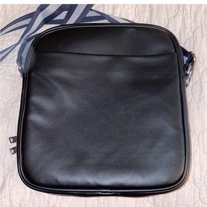 Ben Sherman Men’s Crossbody Bag